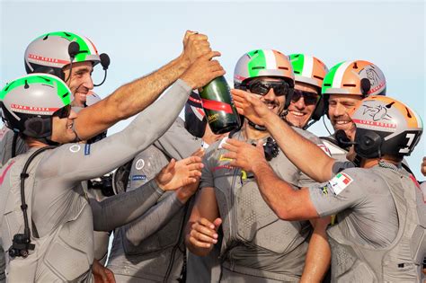 prada cup regata 5|Luna Rossa wins the Prada Cup 2021 .